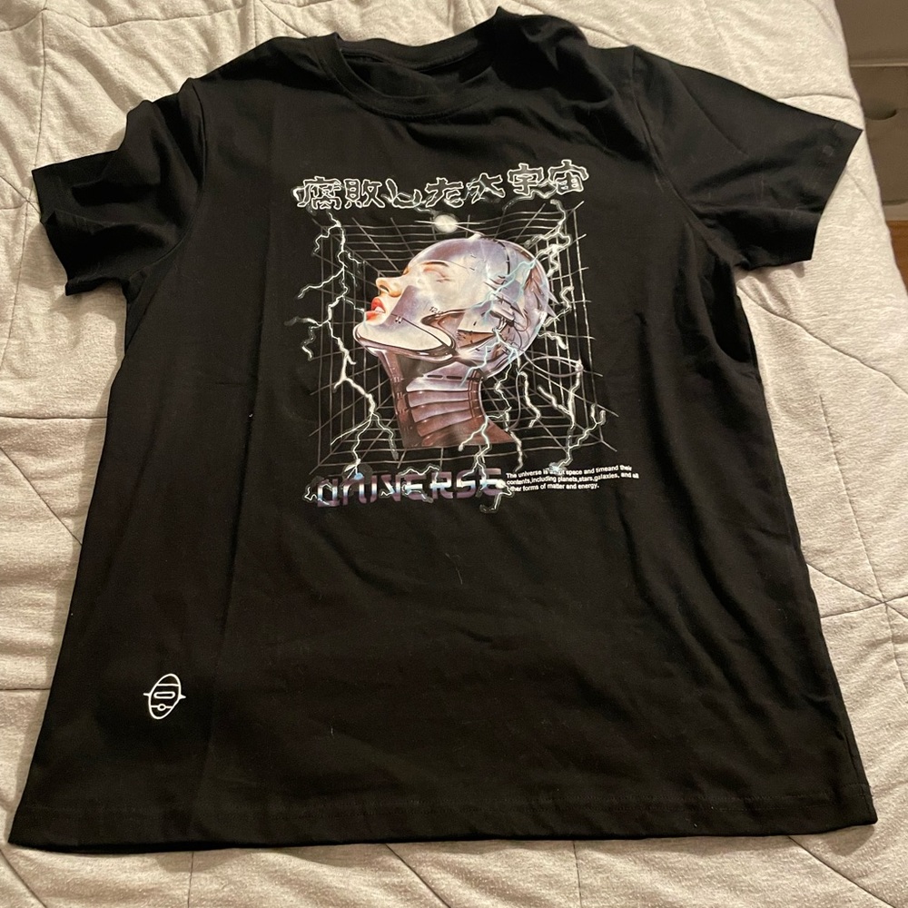 Black shein robot shirt size Small in Men